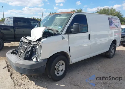 2010 Chevrolet Express 2500 Work Van z USA, uszkodzony, nr VIN 1GCZGFDA4A1118783